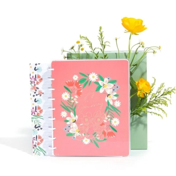 The Happy Planner Disney Be Happy Box Set Bundle Let your dreams blossom - Picture 5 of 6
